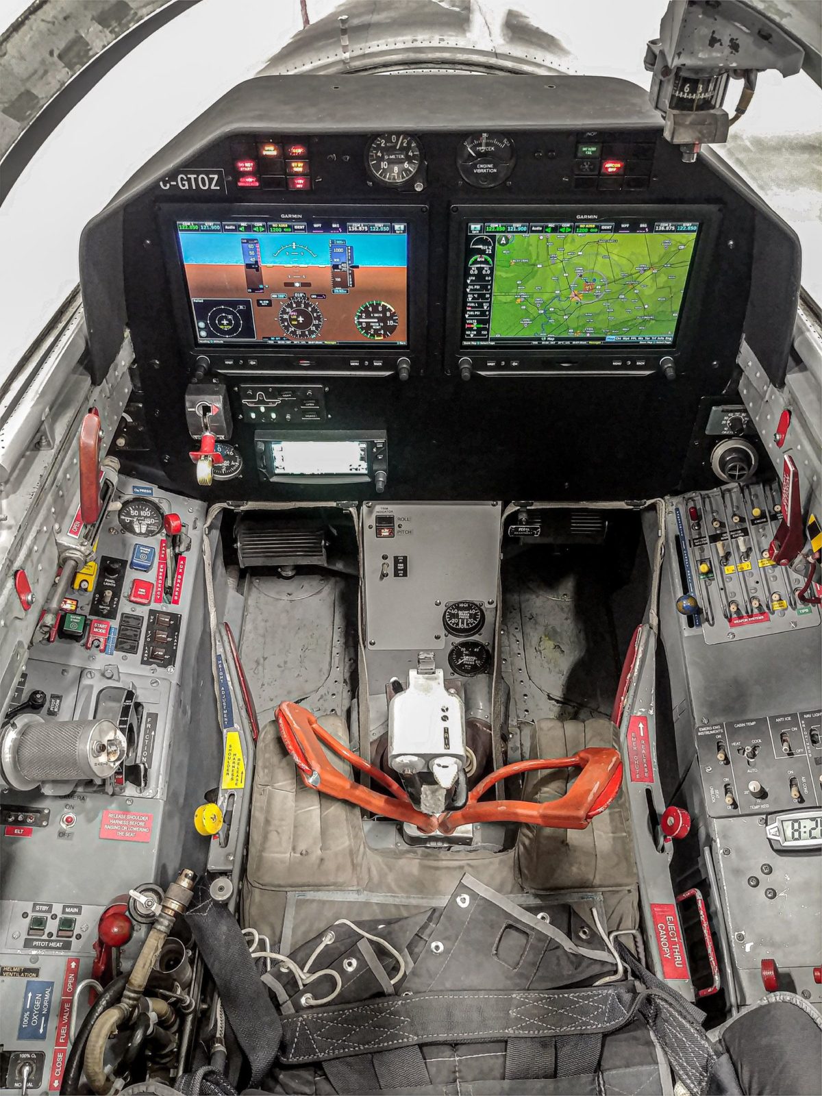 L39-1 cockpit