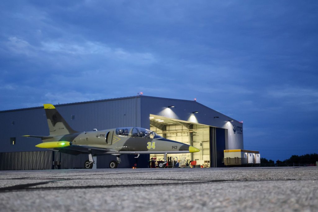 1 L39 jet trainer on ramp in front of ITTC hangar in north bay